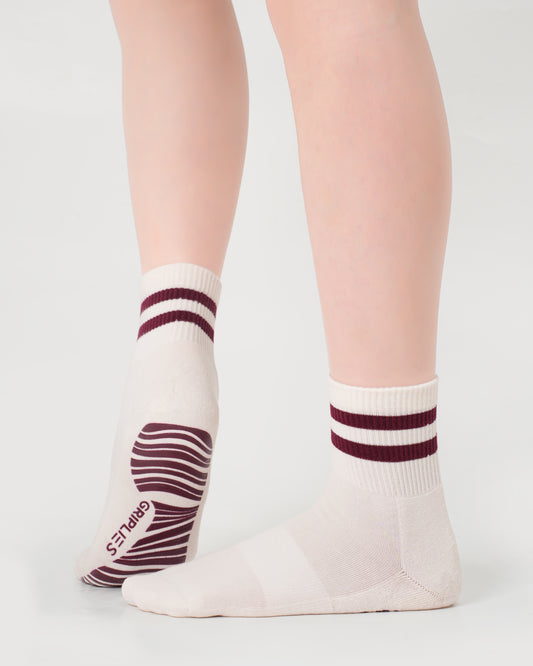 Pilates Socken – Sweetheart Cherry Stripes Crew | Valentins Edition 2026