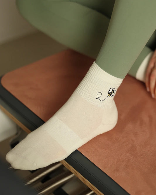 Chaussettes de Pilates mi-hautes Honey Bee